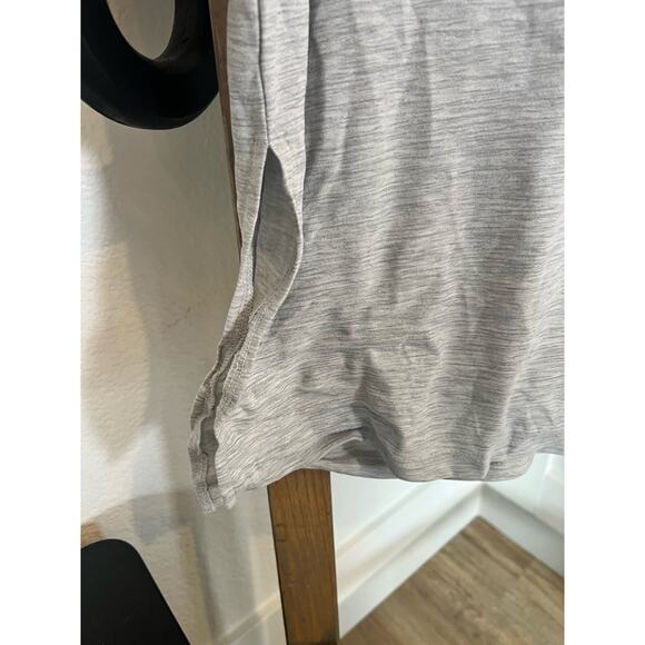 Old Navy Active Breath on Tie Tank - Picture 3 of 5